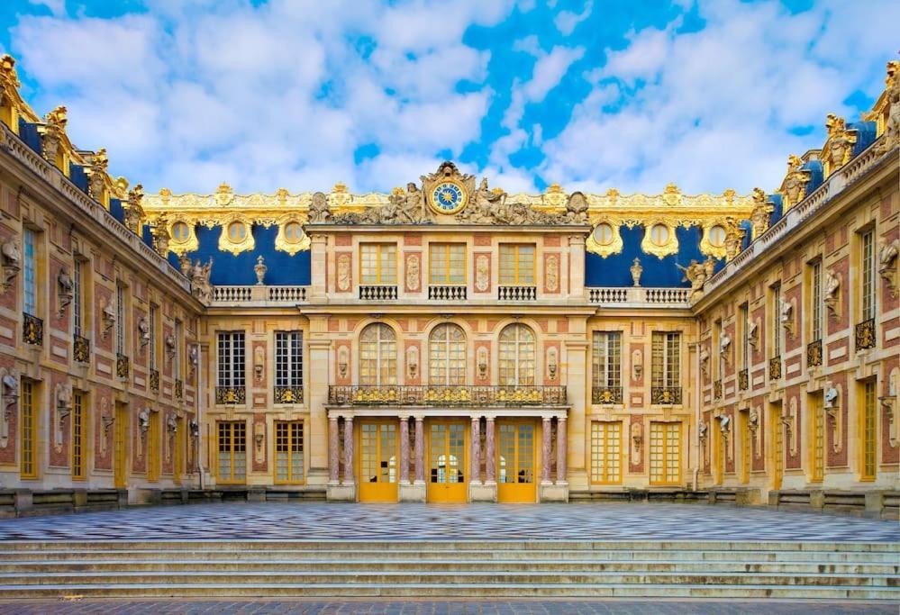Studette Remilly A Versailles Exterior photo